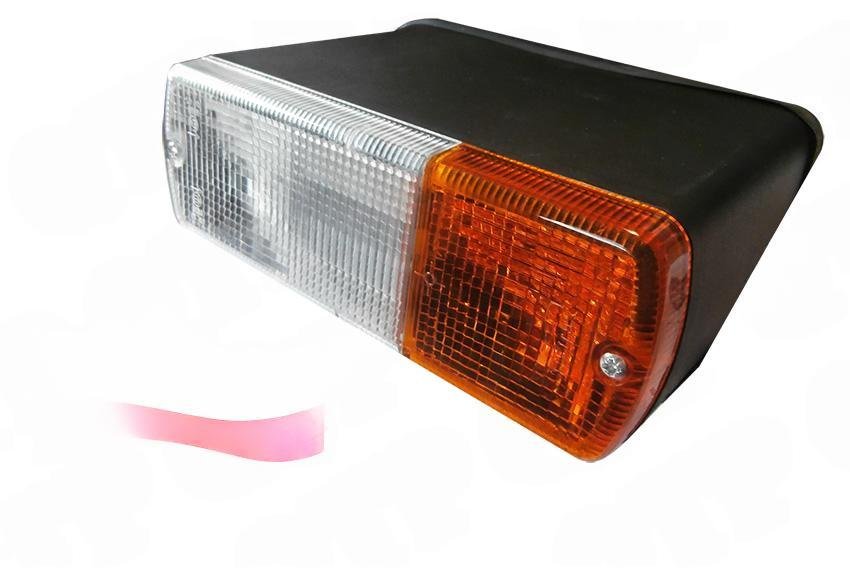 Lampa IHC V�nster Ford TL TS - Ers�ttning David Brown 880 885 990 995 996 1210 1212 1410 1412 New Holland